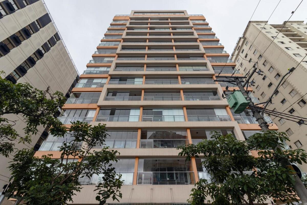 Apartamento Ap 12º Andar, Proximo De Cgh E Vaga Com Manobrista *